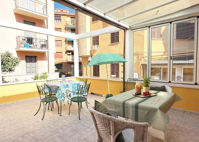 50 Mt Dal Mare - Relax Con Box E Ampio Terrazzo * Alassio