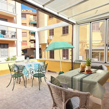 50 Mt Dal Mare - Relax Con Box E Ampio Terrazzo * Alassio