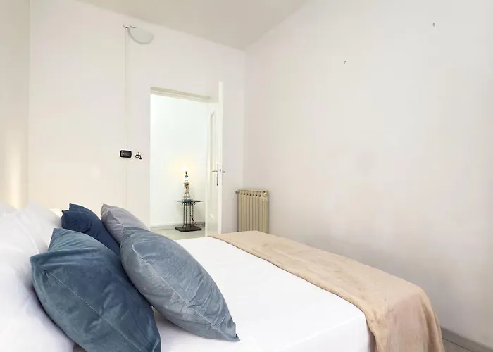 50 Mt Dal Mare - Relax Con Box E Ampio Terrazzo * Alassio